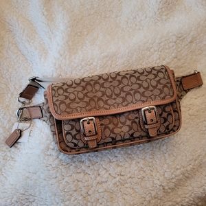 NWT Signature Coach Belt Bag